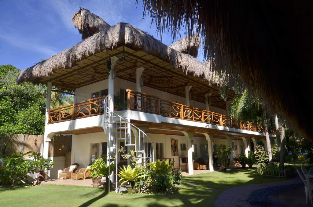 Mike'S Dauin Dive Resort Exterior photo